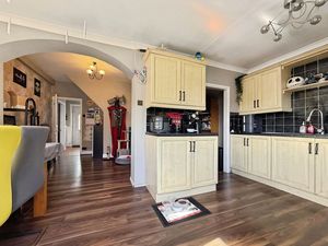 Photo 14- click for photo gallery